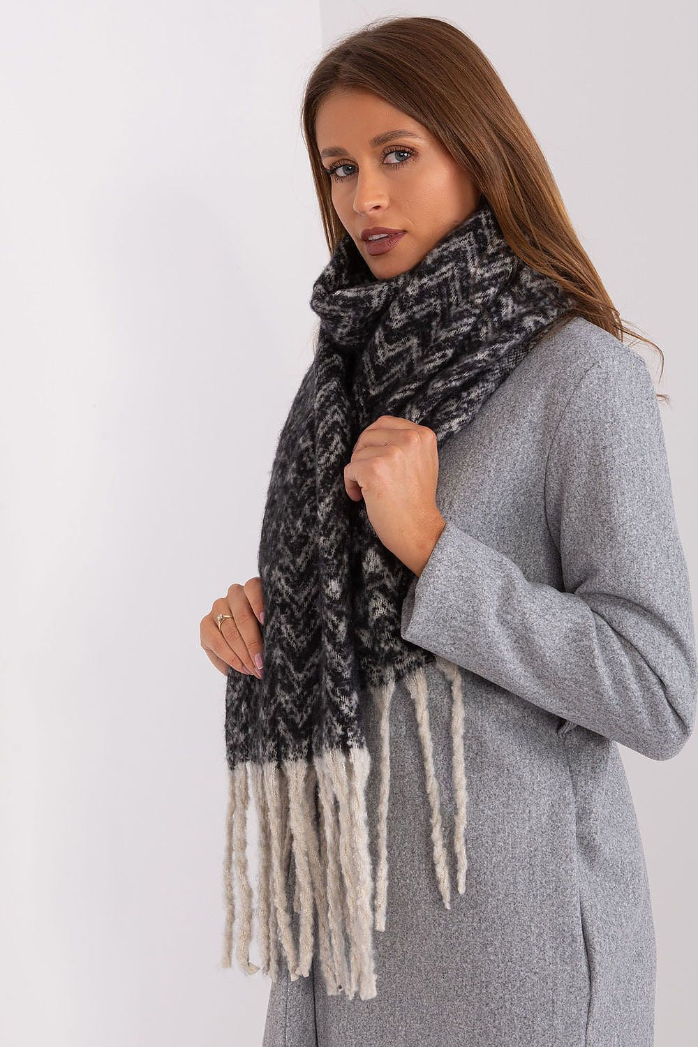  Scialle model 189245 AT 