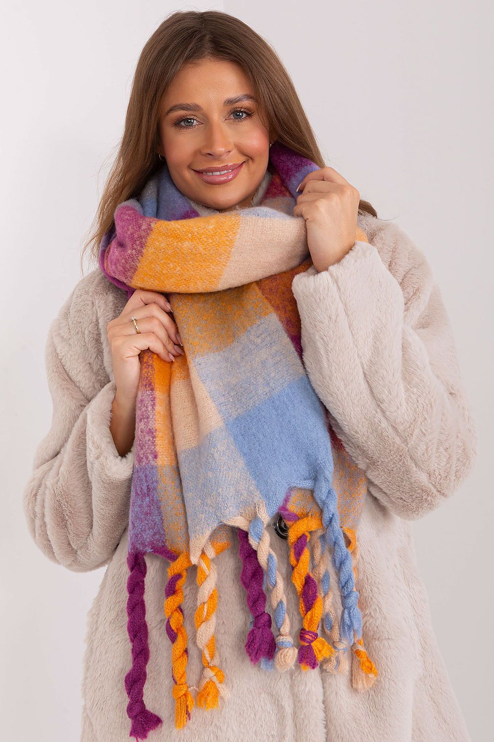  Scialle model 191714 AT 