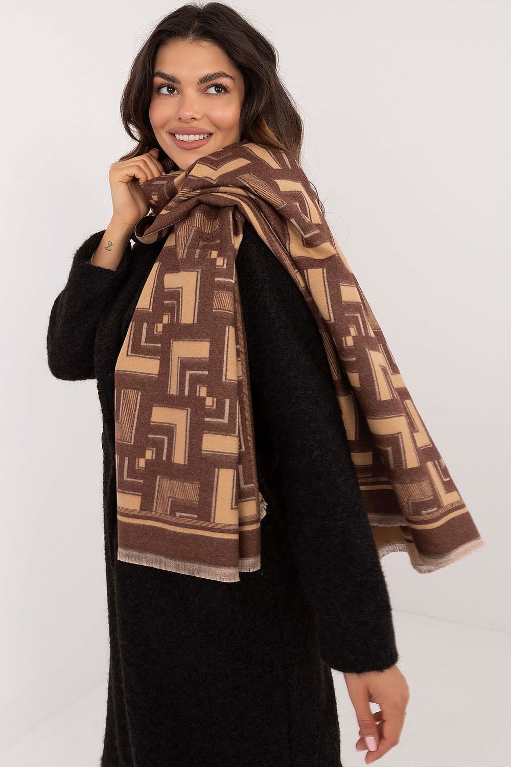  Scialle model 200538 AT 