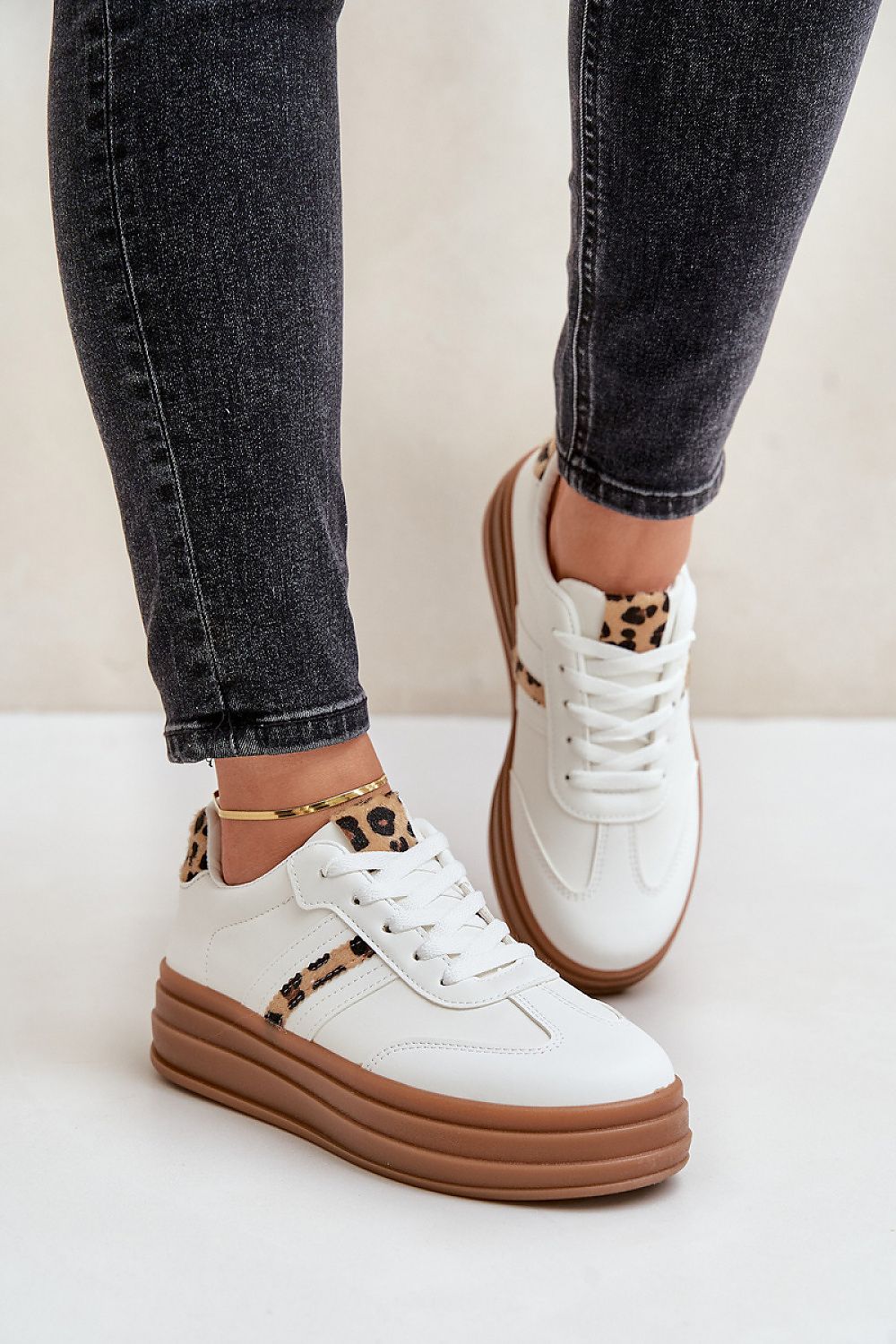  Scarpe sportive con piattaforma model 203633 Step in style 