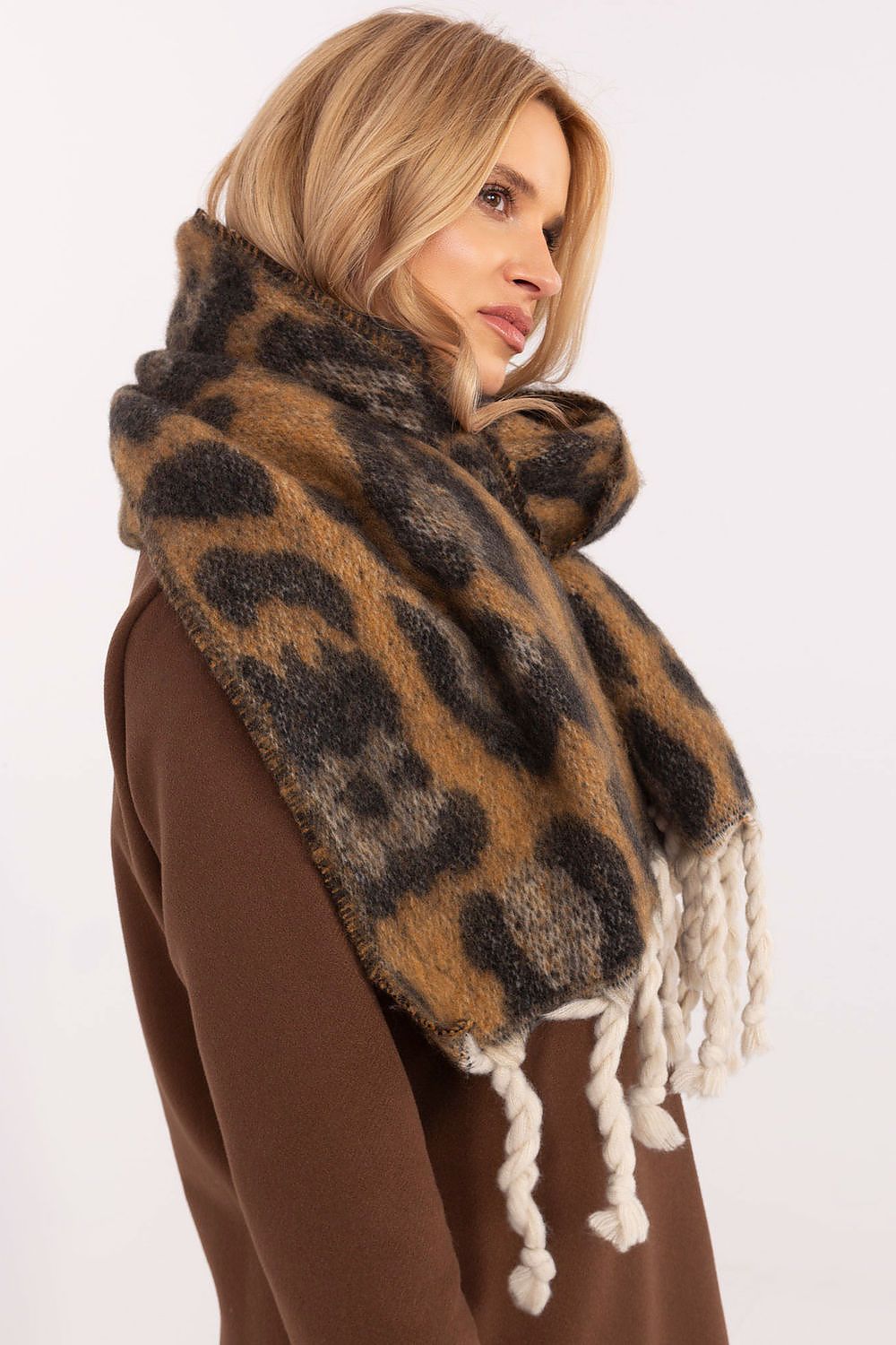  Scialle model 205961 AT 