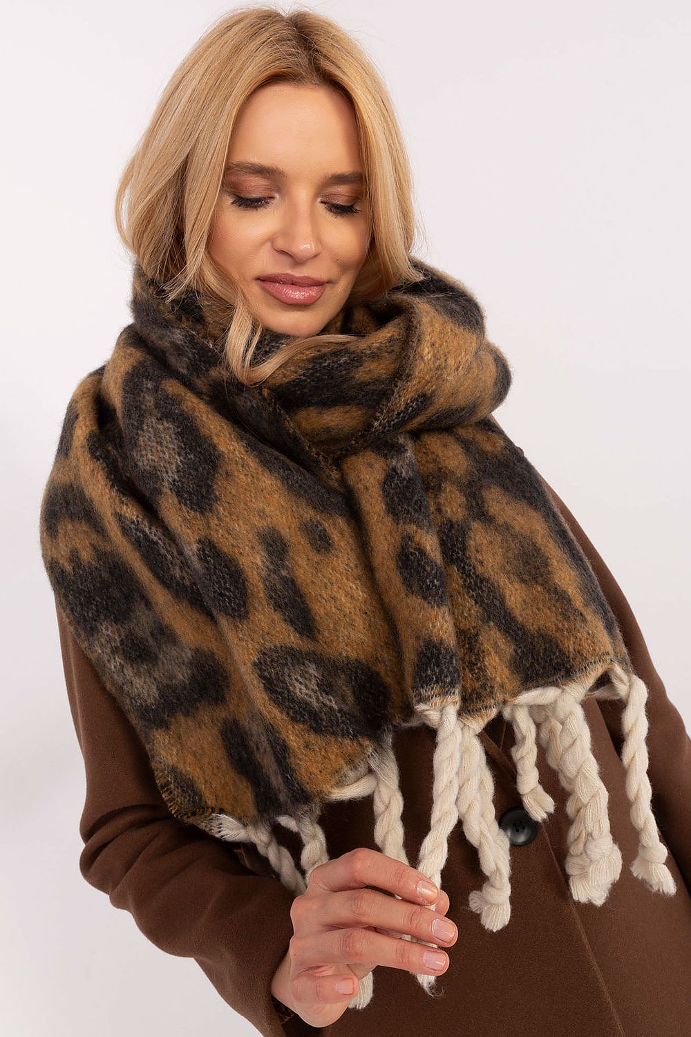  Scialle model 205961 AT 