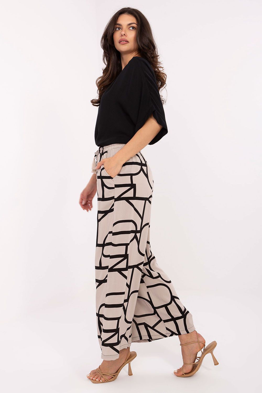  Pantaloni da donna model 215117 Sublevel 