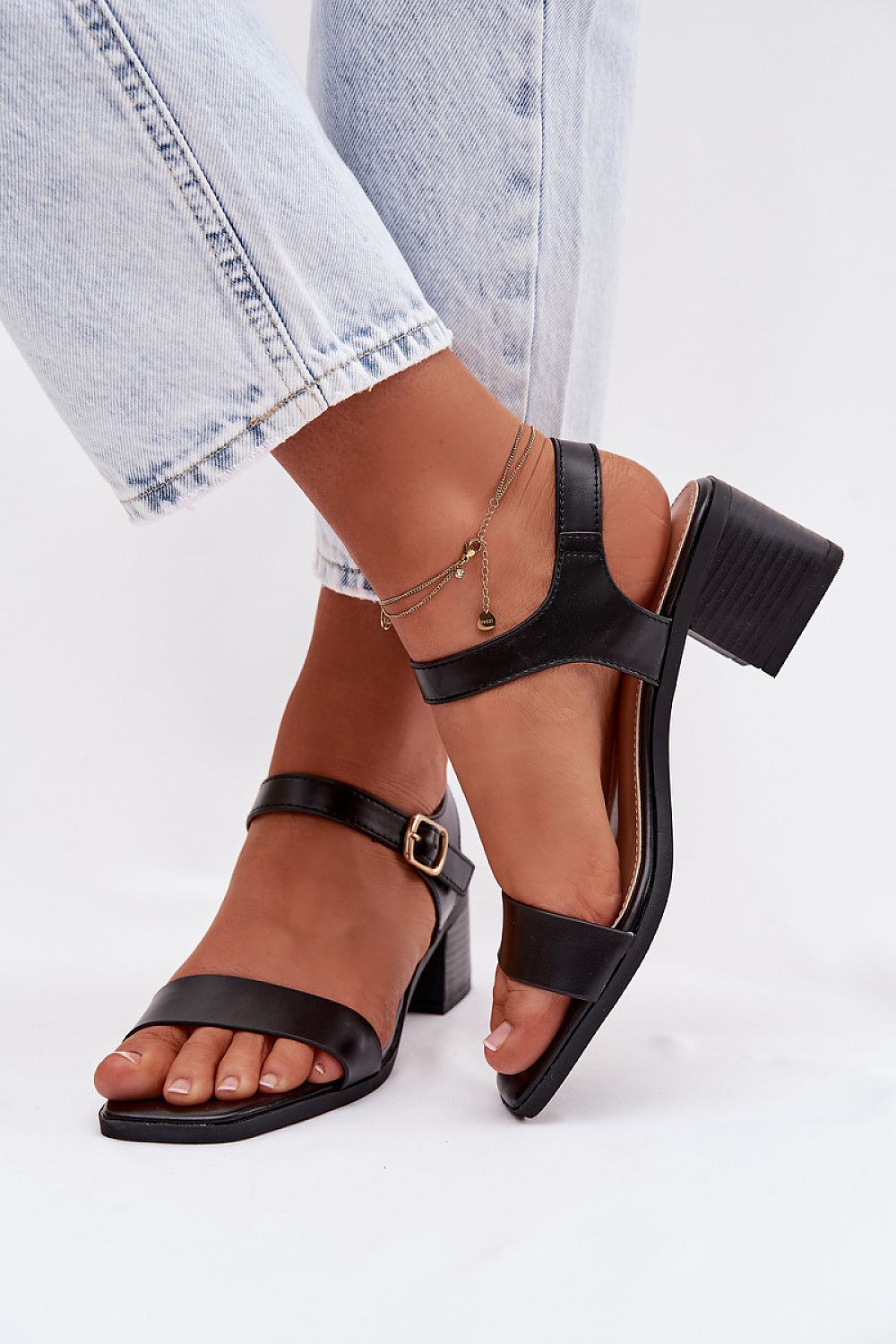  Sandali con tacco model 225113 Step in style 