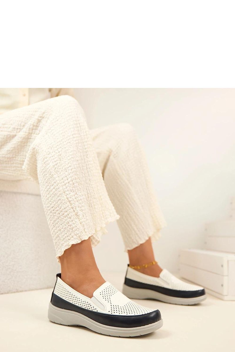  Scarpe model 225601 Solea 