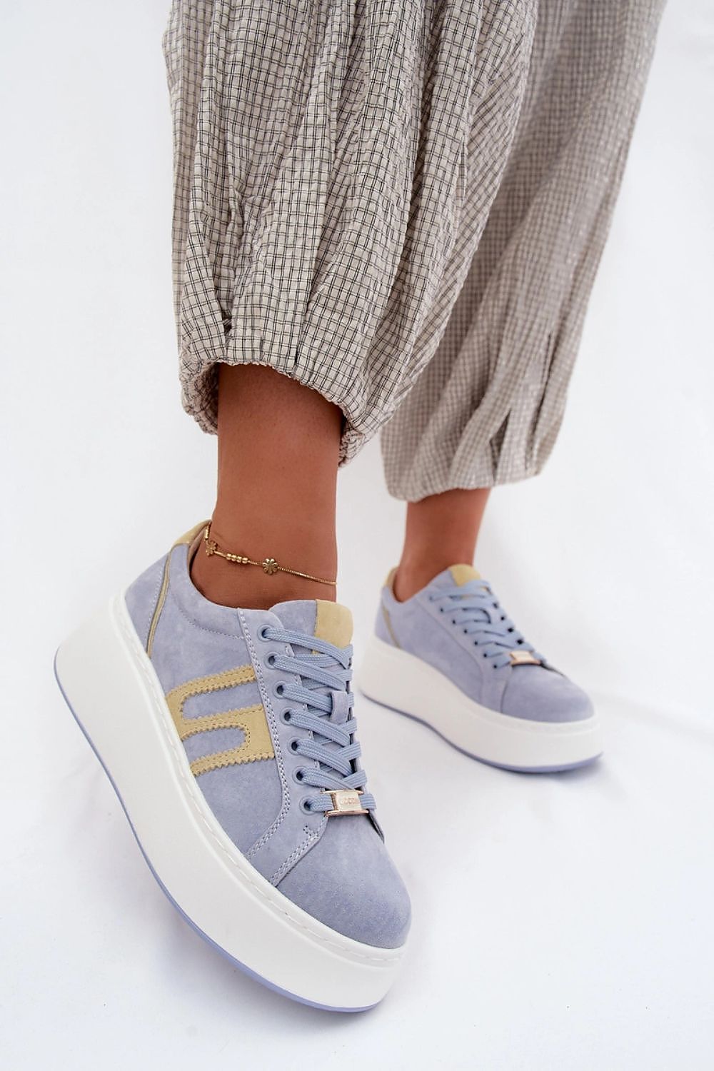  Scarpe sportive con piattaforma model 228741 Step in style 