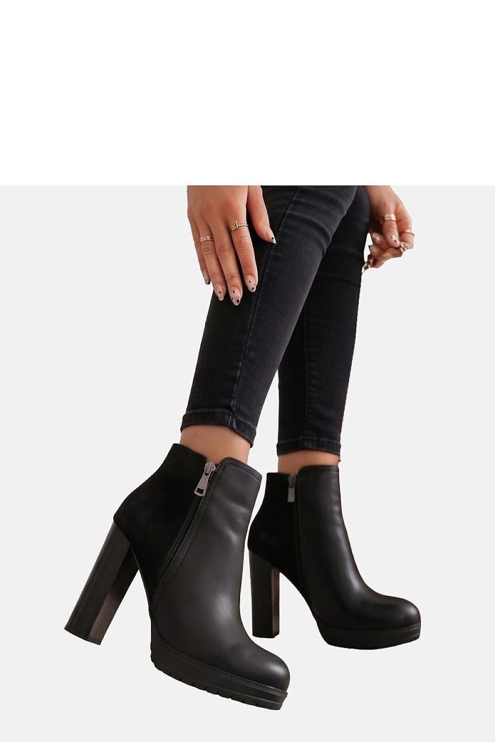  Scarpe con tacco model 231290 Solea 